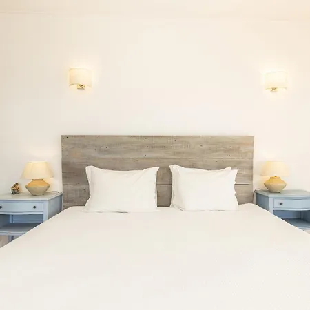 Coastal Charm سينترا