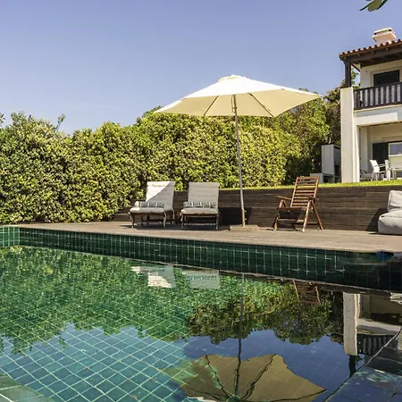 Coastal Charm سينترا